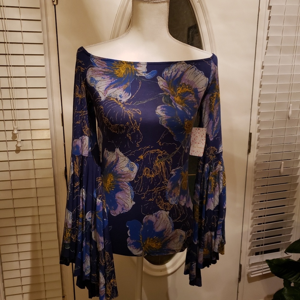 Free People Top - Picture 3 of 7